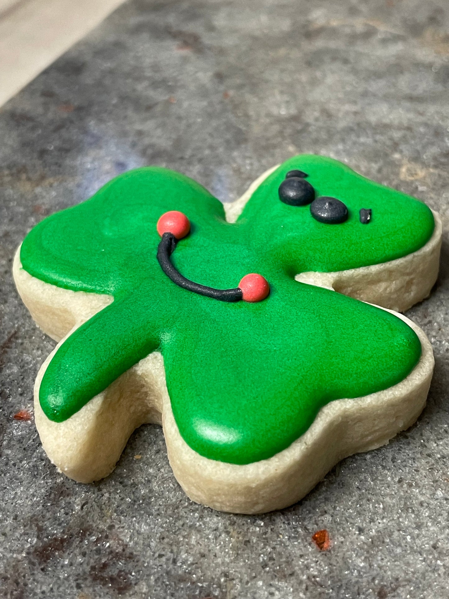 St Patrick's Day Shamrock and Rainbow Cookie Bundle (2 Cookies per Bundle)